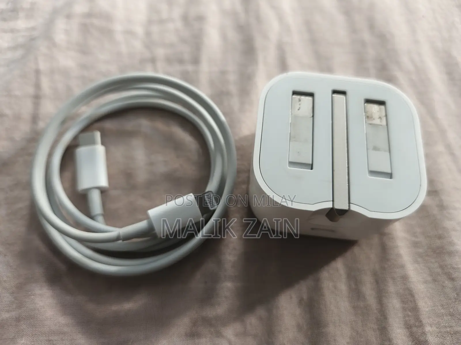 iPhone Charger (Original)