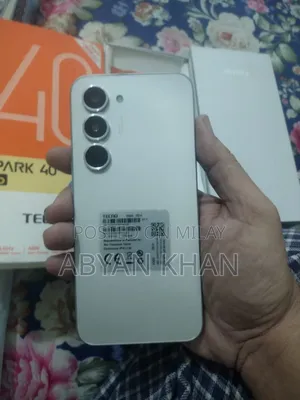 Photo - New Tecno Spark 40 Pro 256 GB Silver