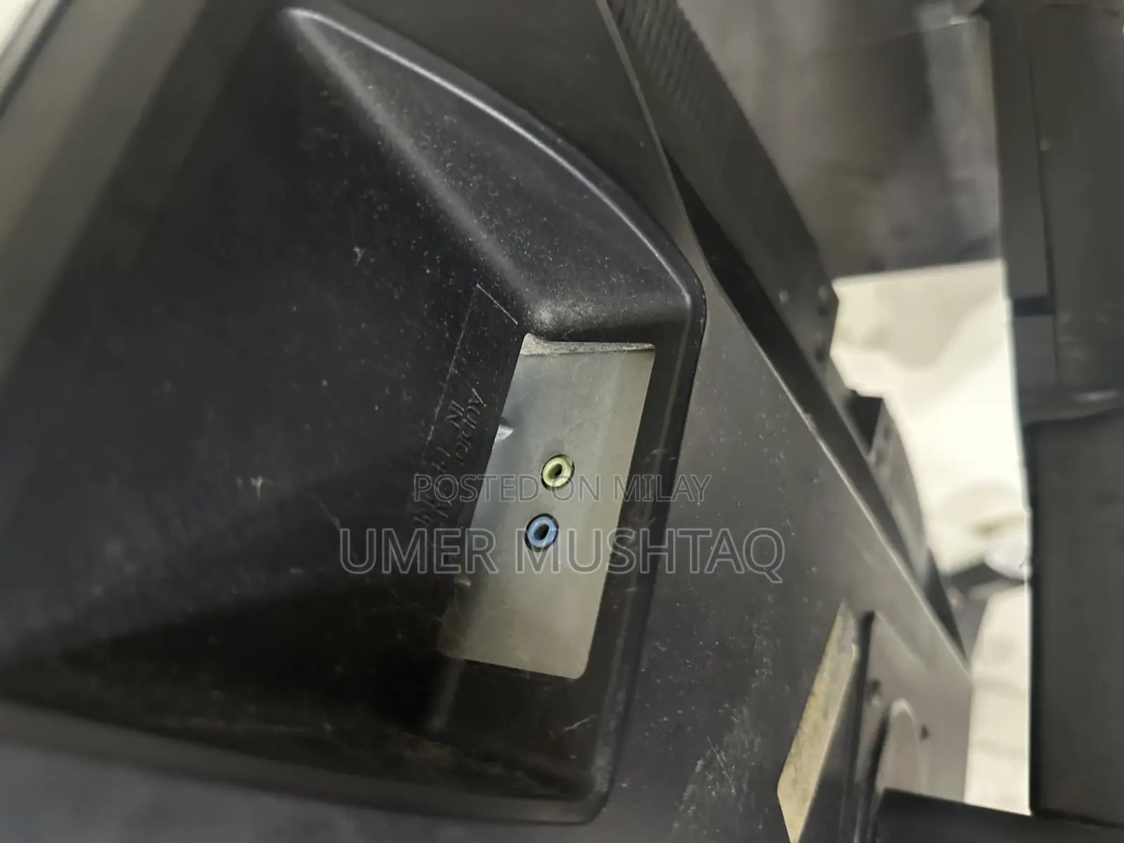 Hp Resolution 27’ Inch Monitor Original Hp Stand No an Signal Fault