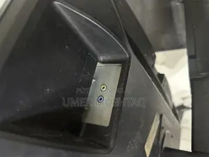 Hp Resolution 27’ Inch Monitor Original Hp Stand No an Signal Fault