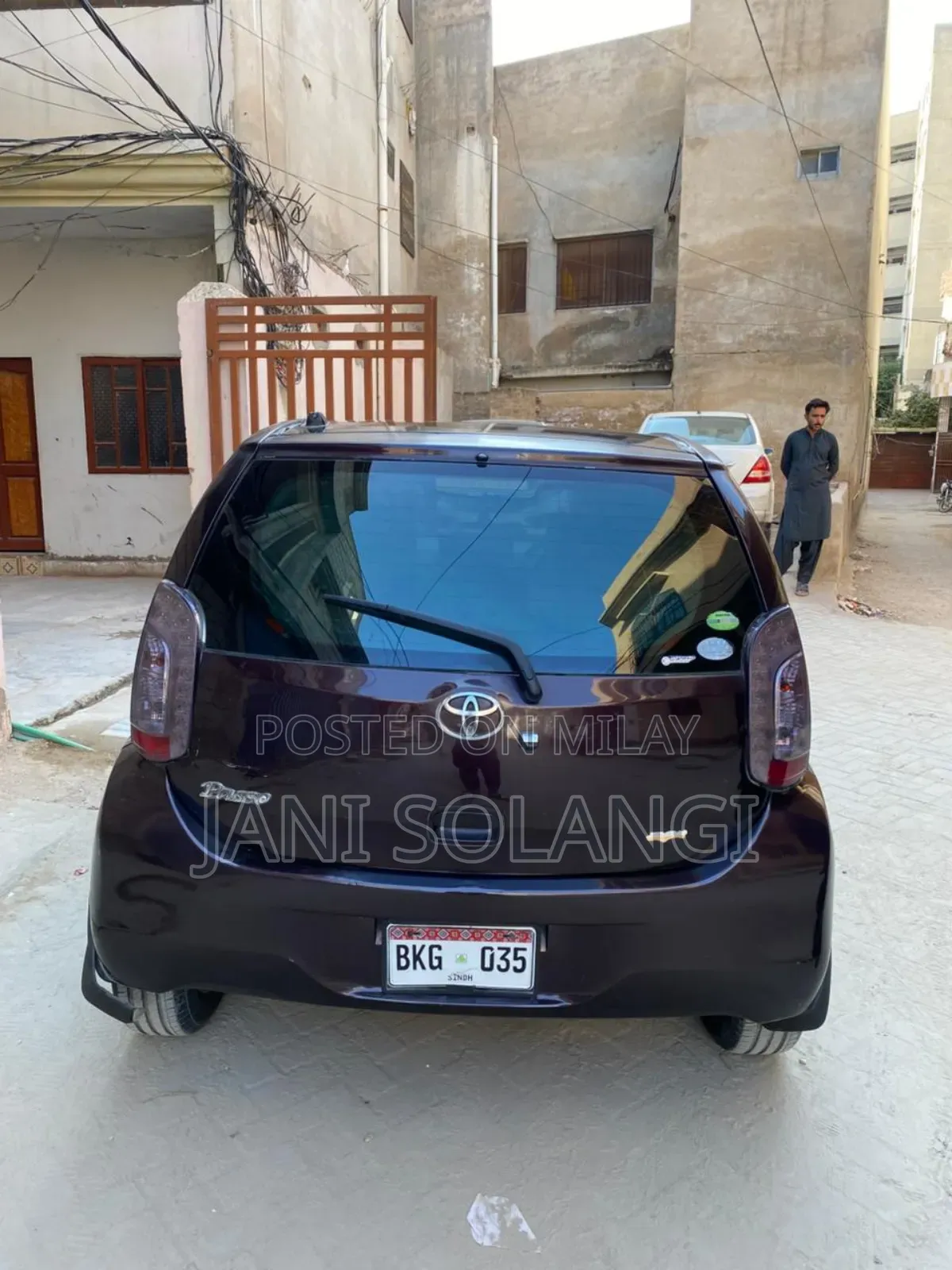 Toyota Passo 1.0 AWD 2014 Maroon