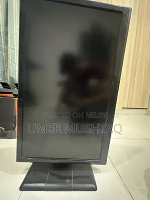 Hp Resolution 27’ Inch Monitor Original Hp Stand No an Signal Fault