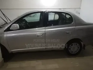 Toyota Platz 1.0 FWD 2002 Silver