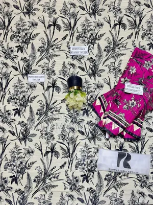 3 PCS Women's Unstitched Khaddar Printed Suit