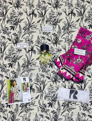 3 PCS Women's Unstitched Khaddar Printed Suit