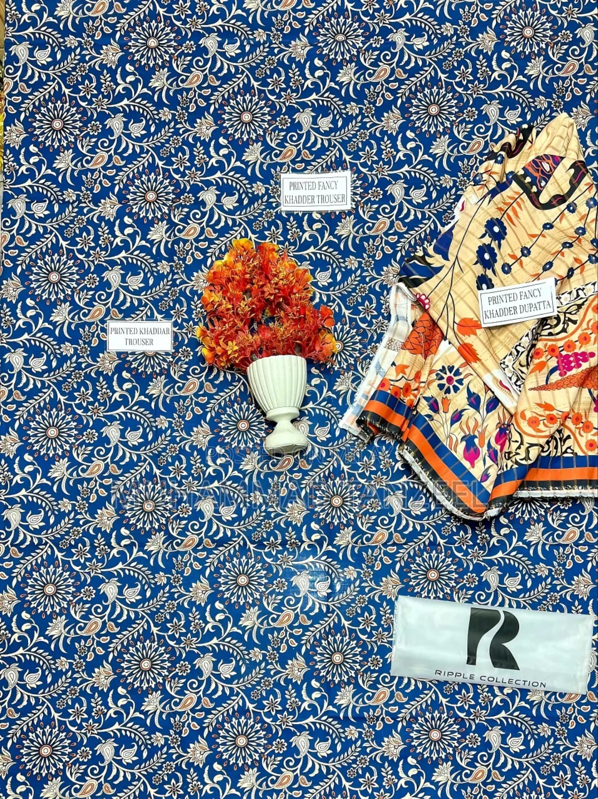 3 PCS Women's Unstitched Khaddar Printed Suit