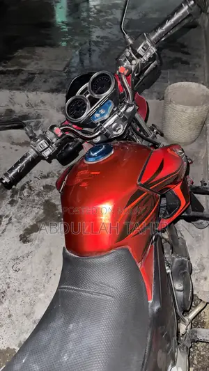 Photo - Honda CB 2020 Red
