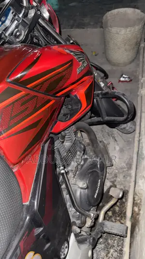 Honda CB 2020 Red