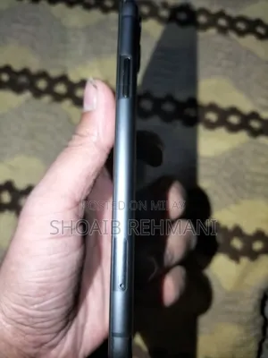 Apple iPhone 11 64 GB Black