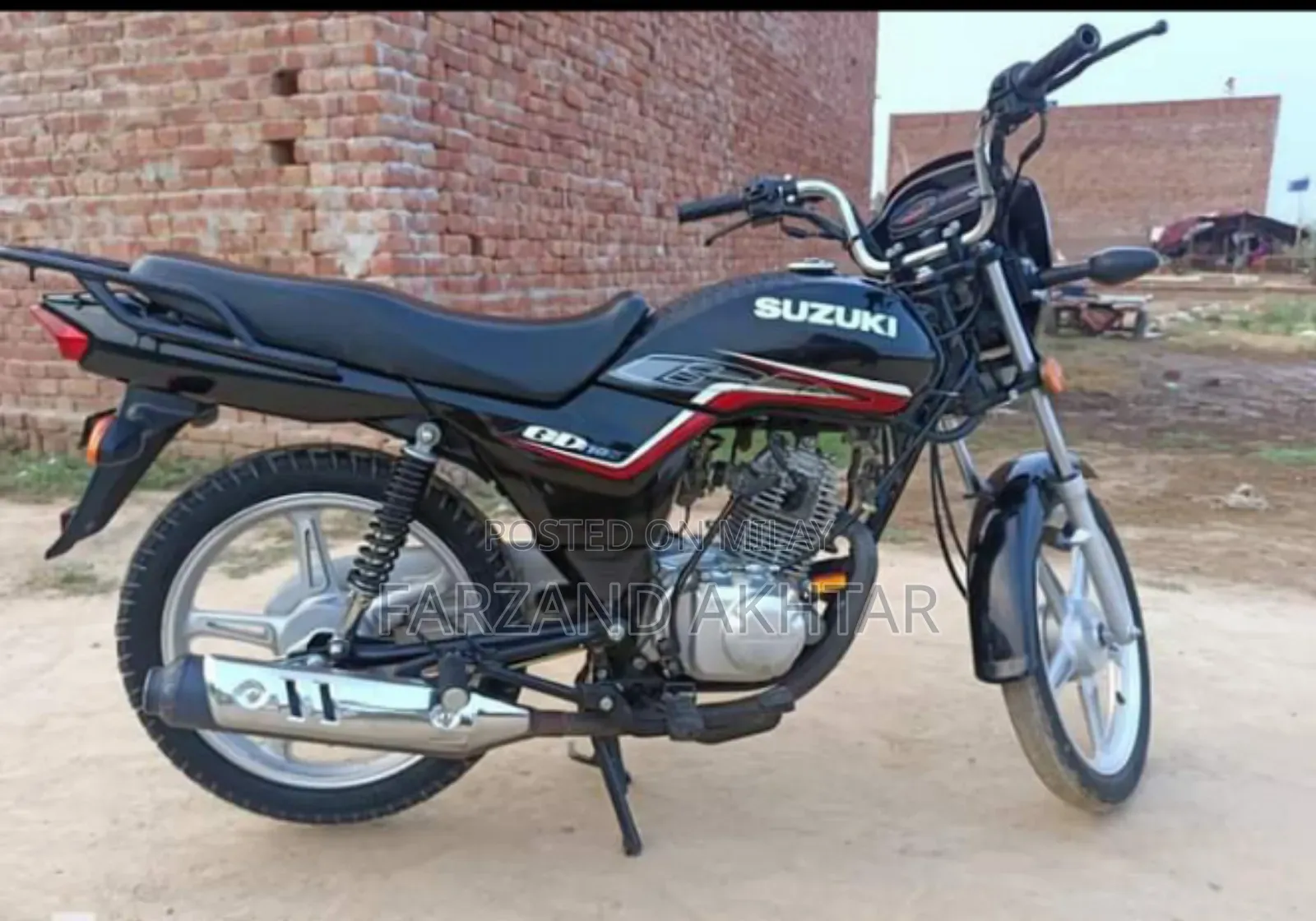Suzuki 2021 Black