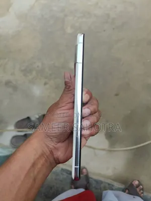 Photo - Google Pixel 7 Pro 128 GB White