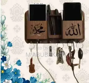 Beautiful Key and Mobile Stand