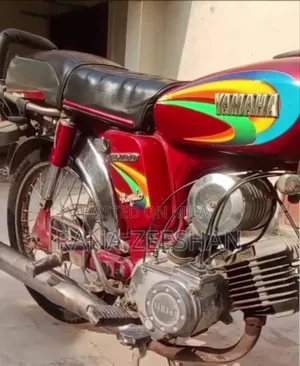 Photo - Yamaha 2006 Red