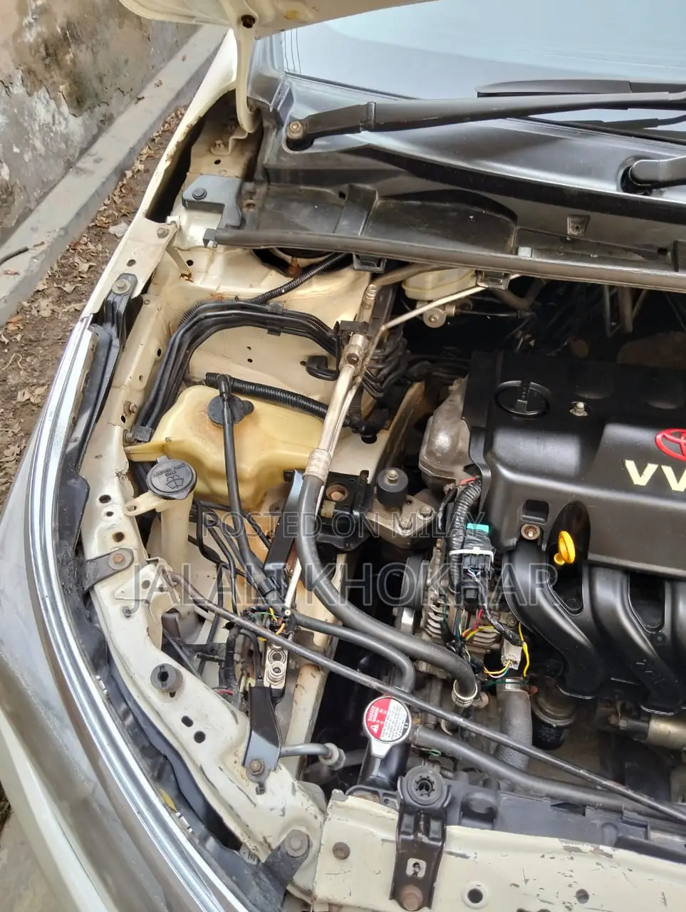 Toyota Corolla L 4dr Sedan (1.8L 4cyl 6M) 2015 White