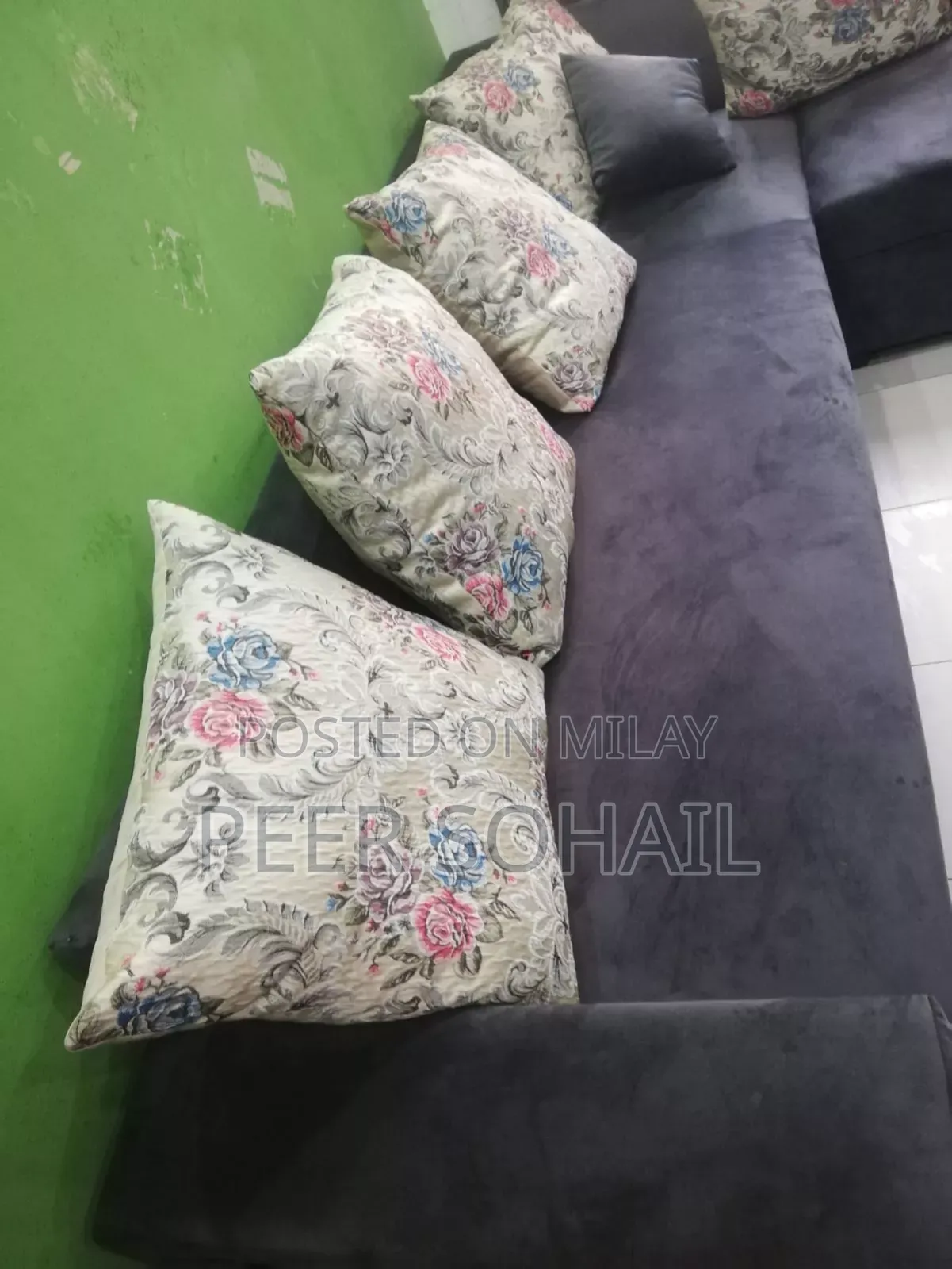 L Shaped Sofa New Style Urgent Sale With Table