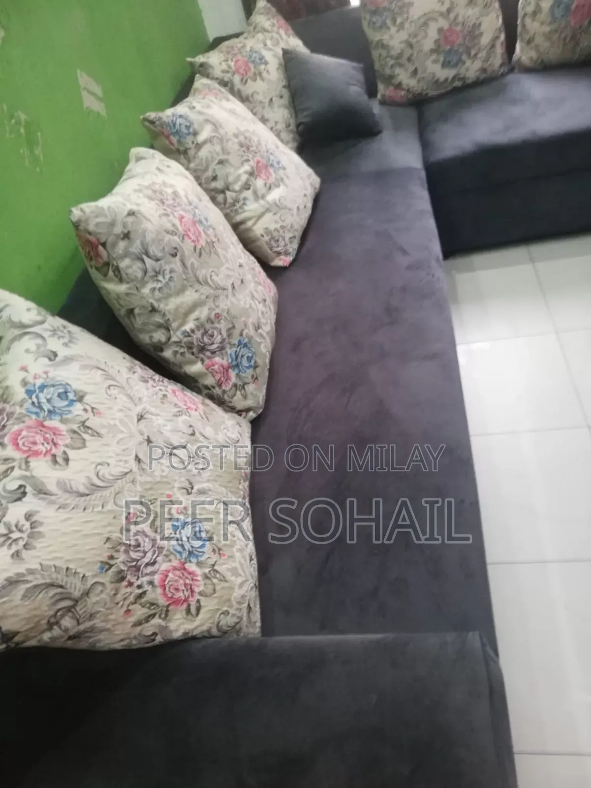 L Shaped Sofa New Style Urgent Sale With Table