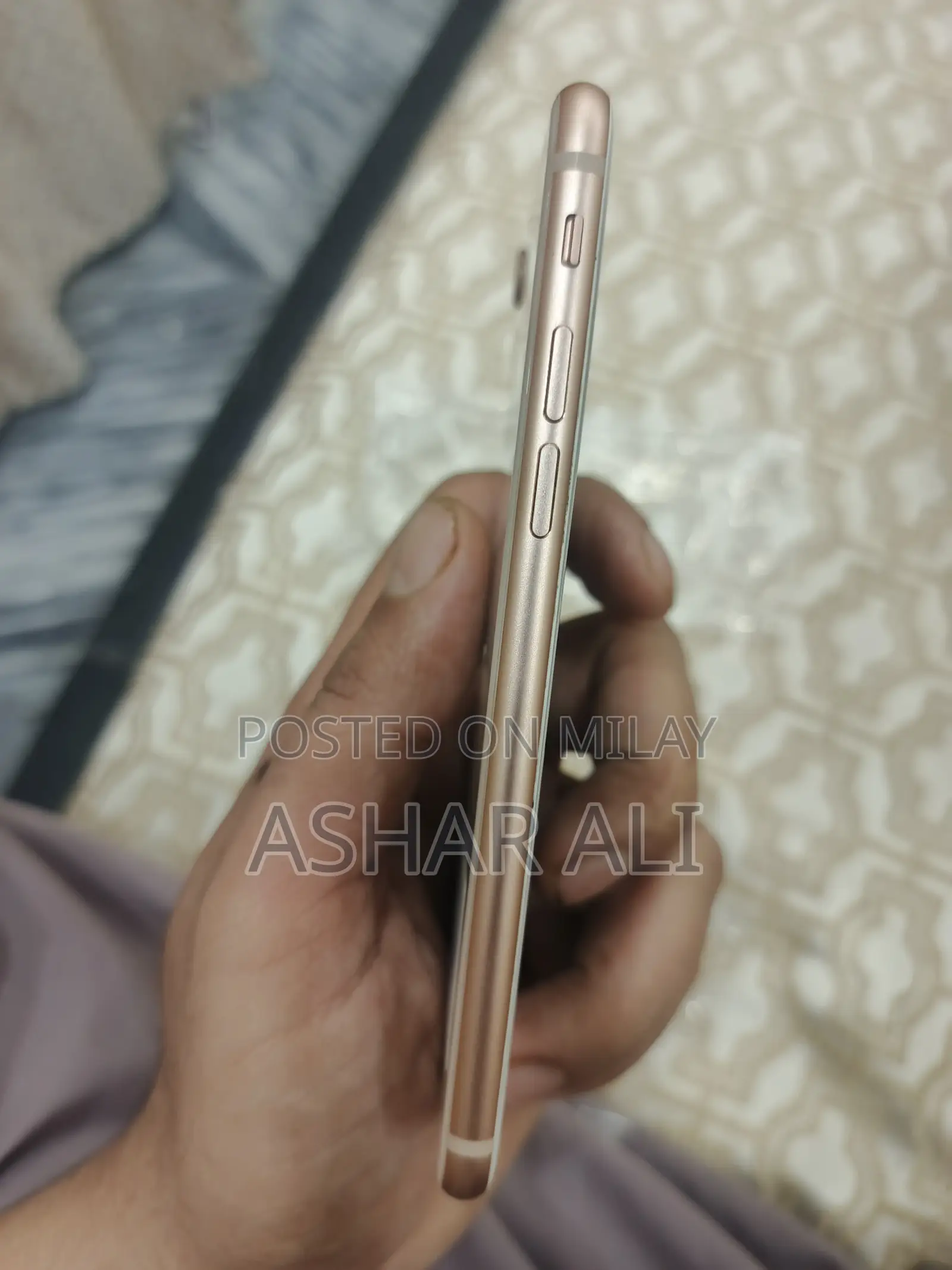 New Apple iPhone 8 64 GB White