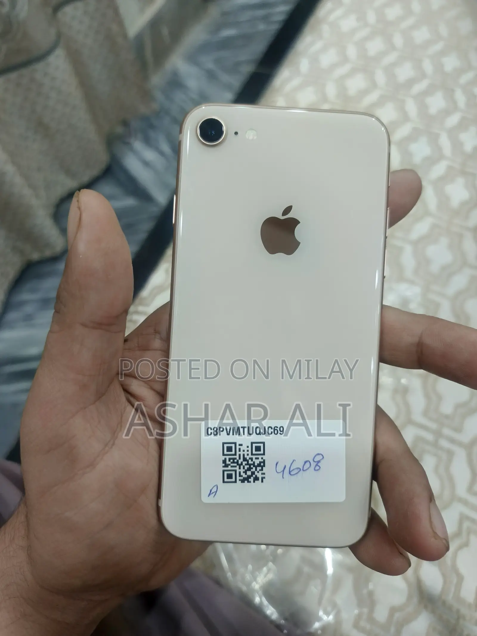 New Apple iPhone 8 64 GB White