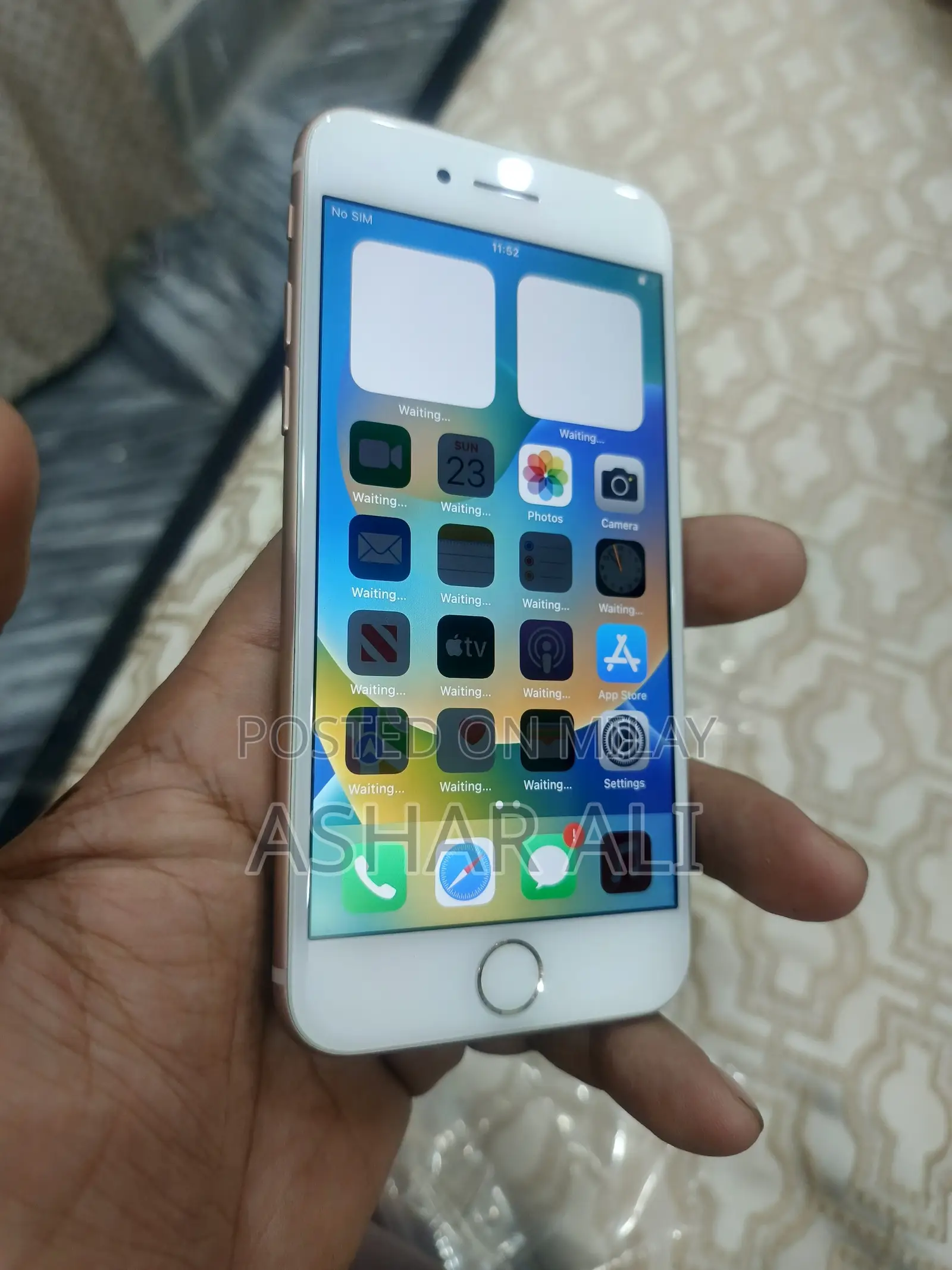 New Apple iPhone 8 64 GB White