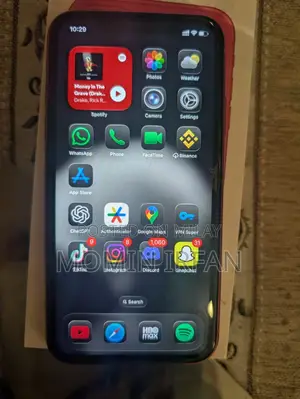 Photo - Apple iPhone 11 64 GB Red