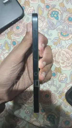 Apple iPhone 12 64 GB Black