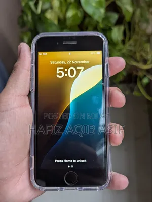 Apple iPhone SE (2020) 64 GB Black