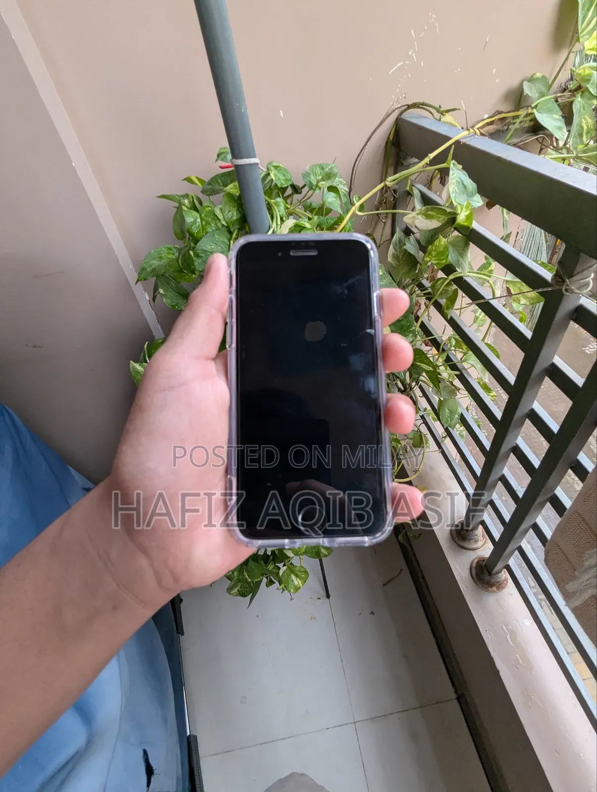 Apple iPhone SE (2020) 64 GB Black