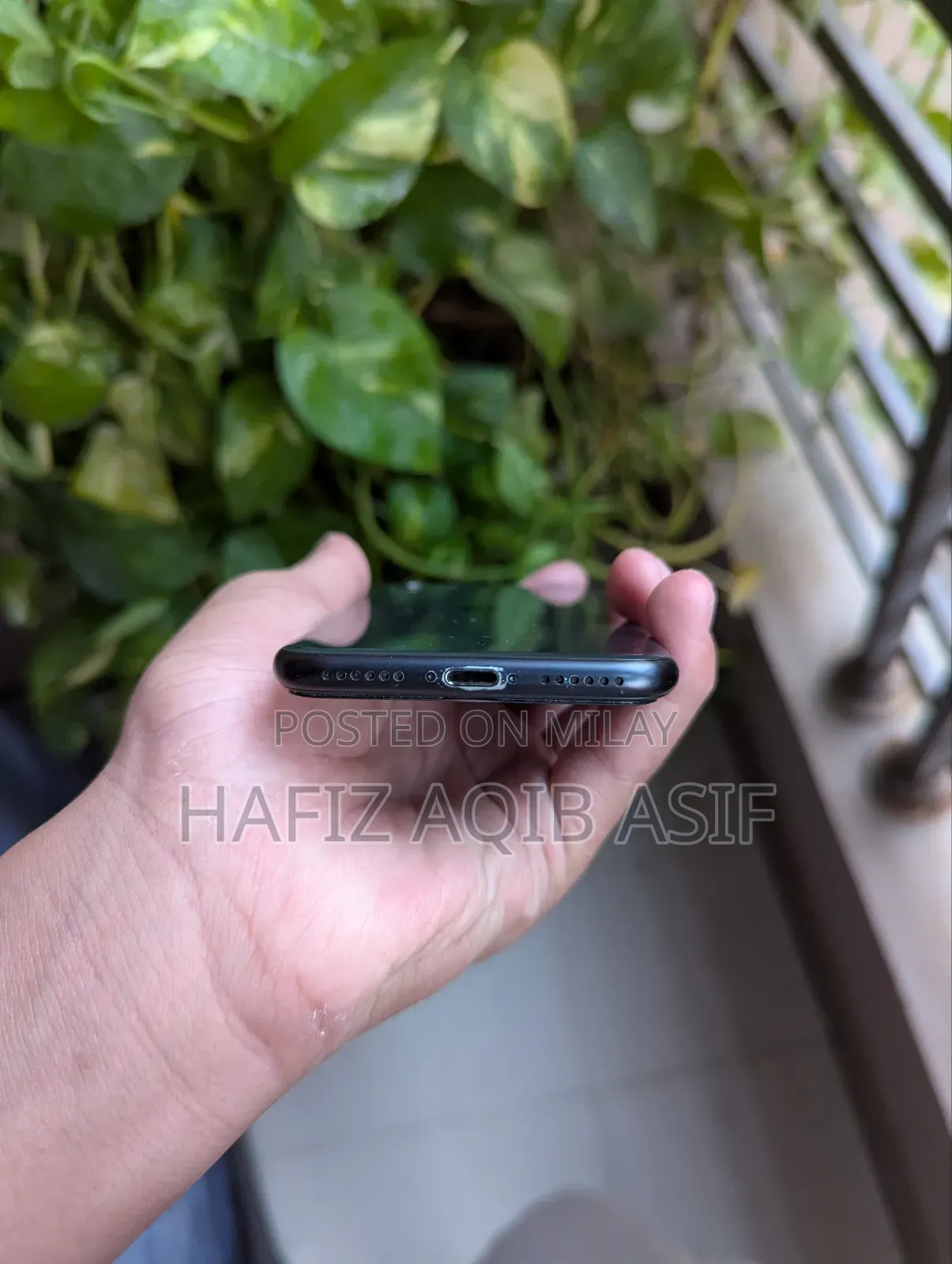 Apple iPhone SE (2020) 64 GB Black