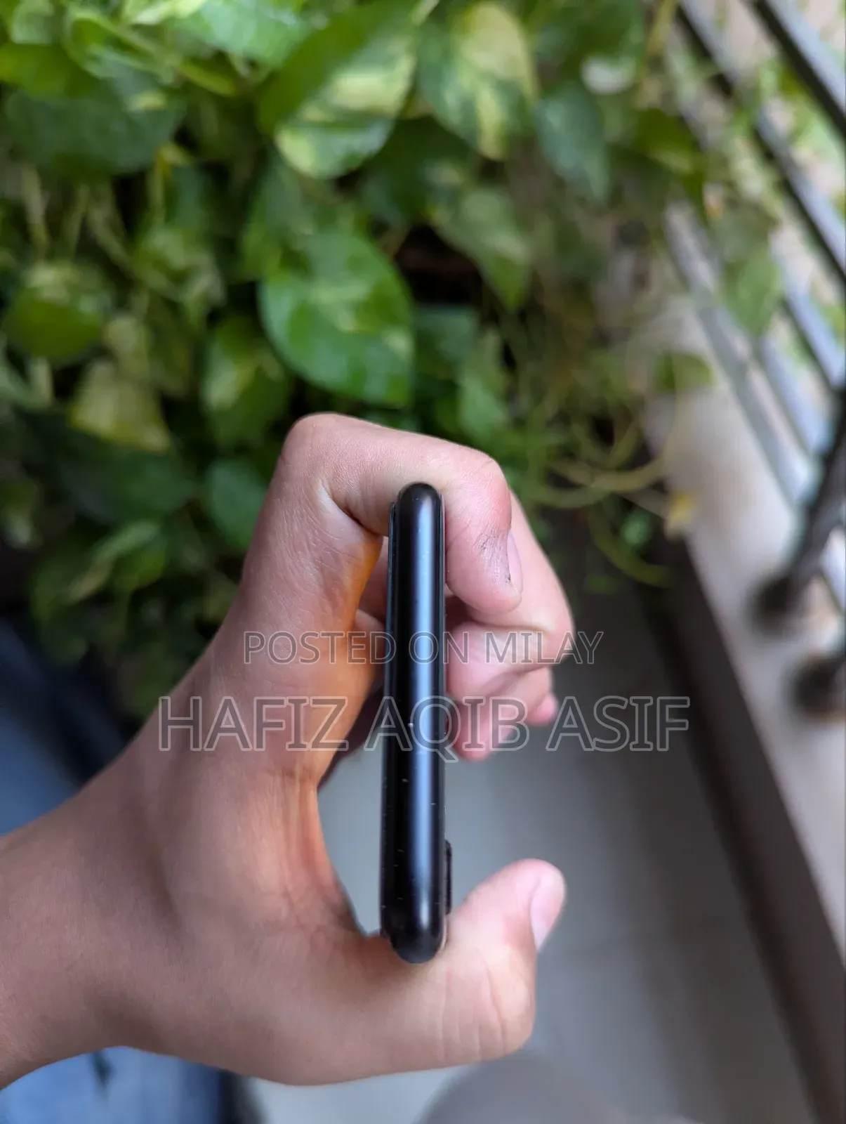 Apple iPhone SE (2020) 64 GB Black