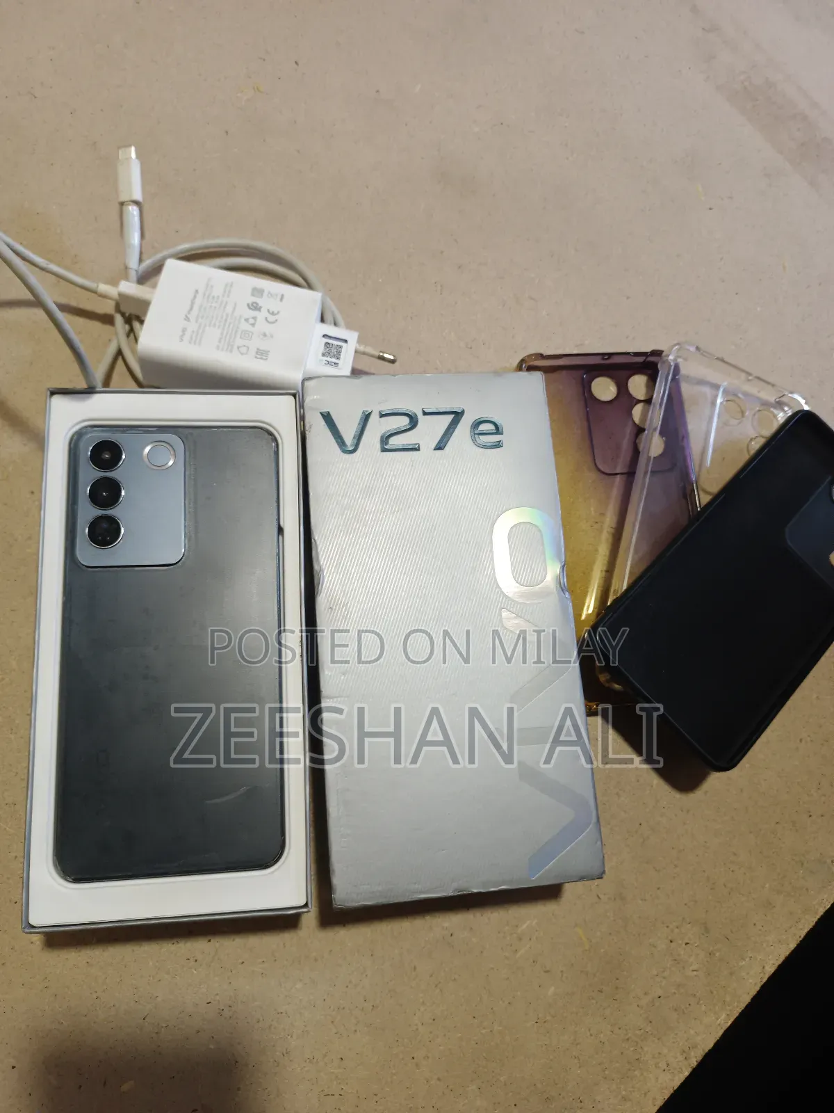 Vivo V27e 256 GB Gray