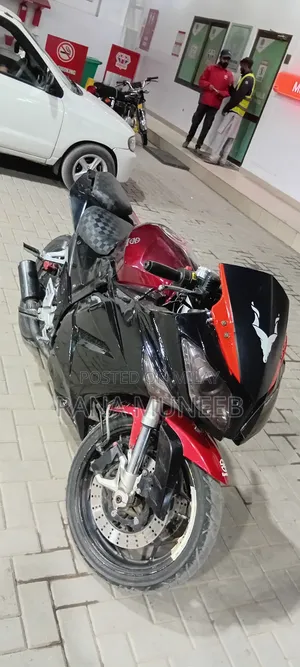 Photo - Kawasaki EX250 2017 Black