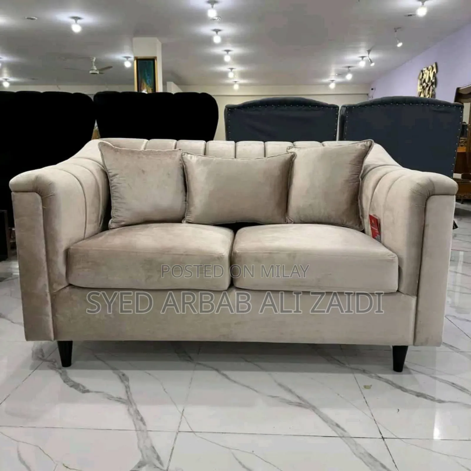 Five Seater Price With Pillow