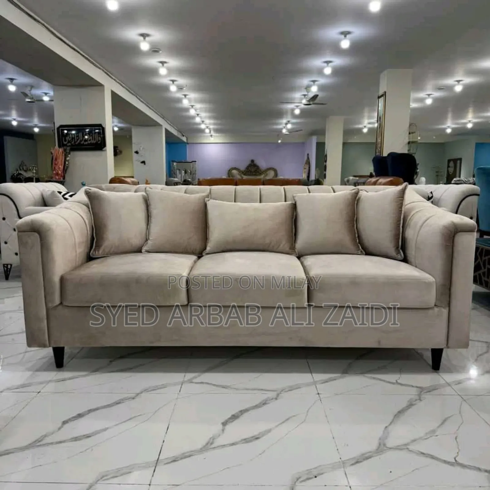 Five Seater Price With Pillow