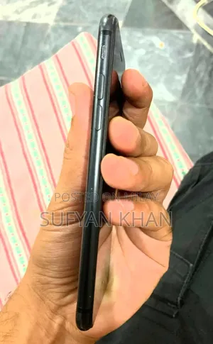 Apple iPhone 7 128 GB Black