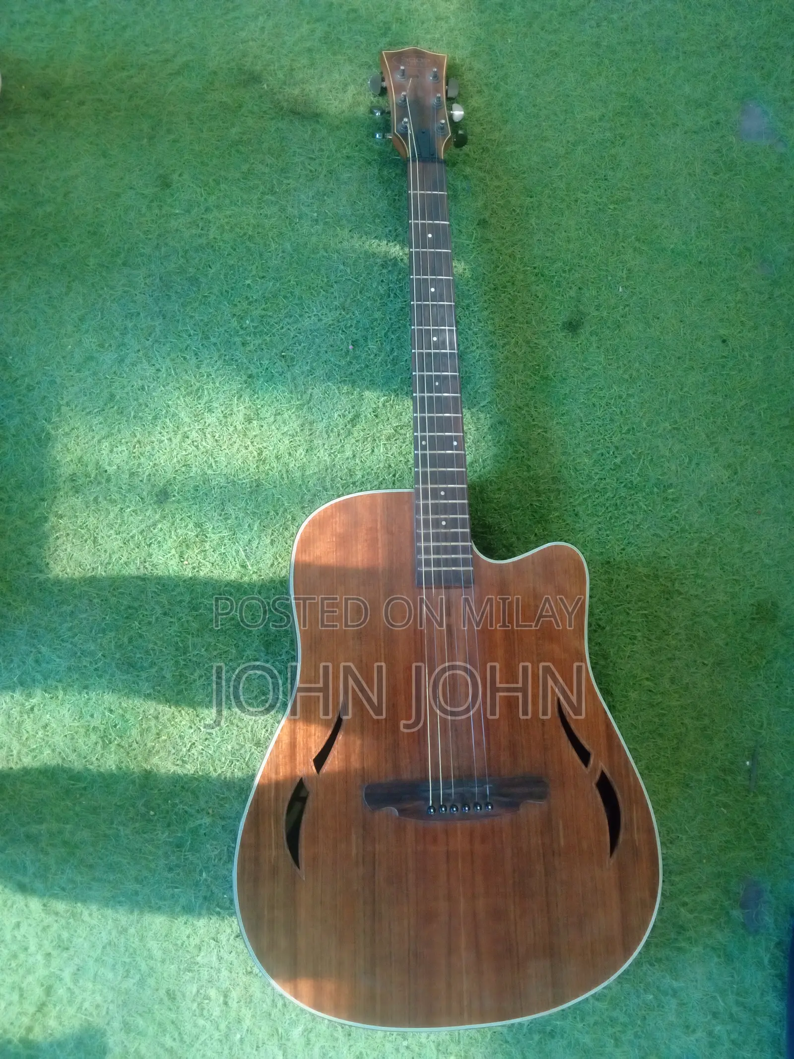 Sque Acoustic Guitar