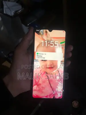 Photo - New Vivo Y27 128 GB Purple