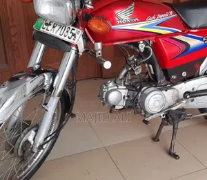 Photo - Honda 2010 Red