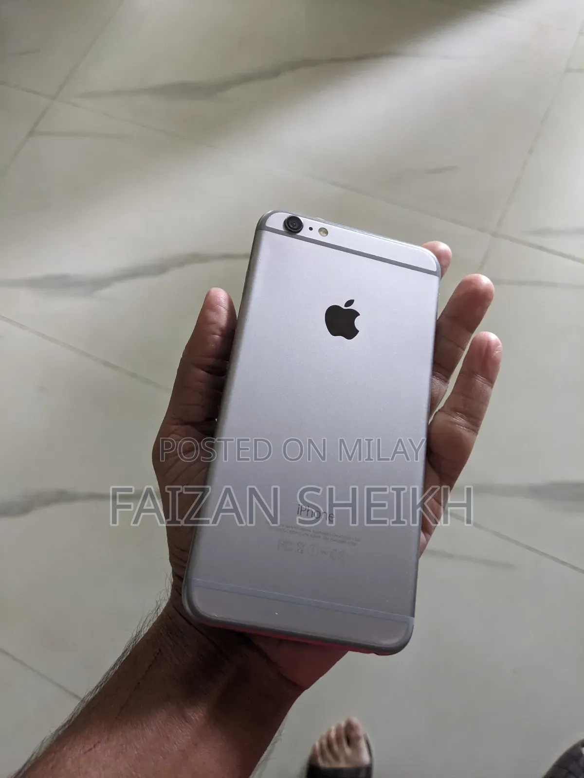 New Apple iPhone 6 Plus 64 GB Silver