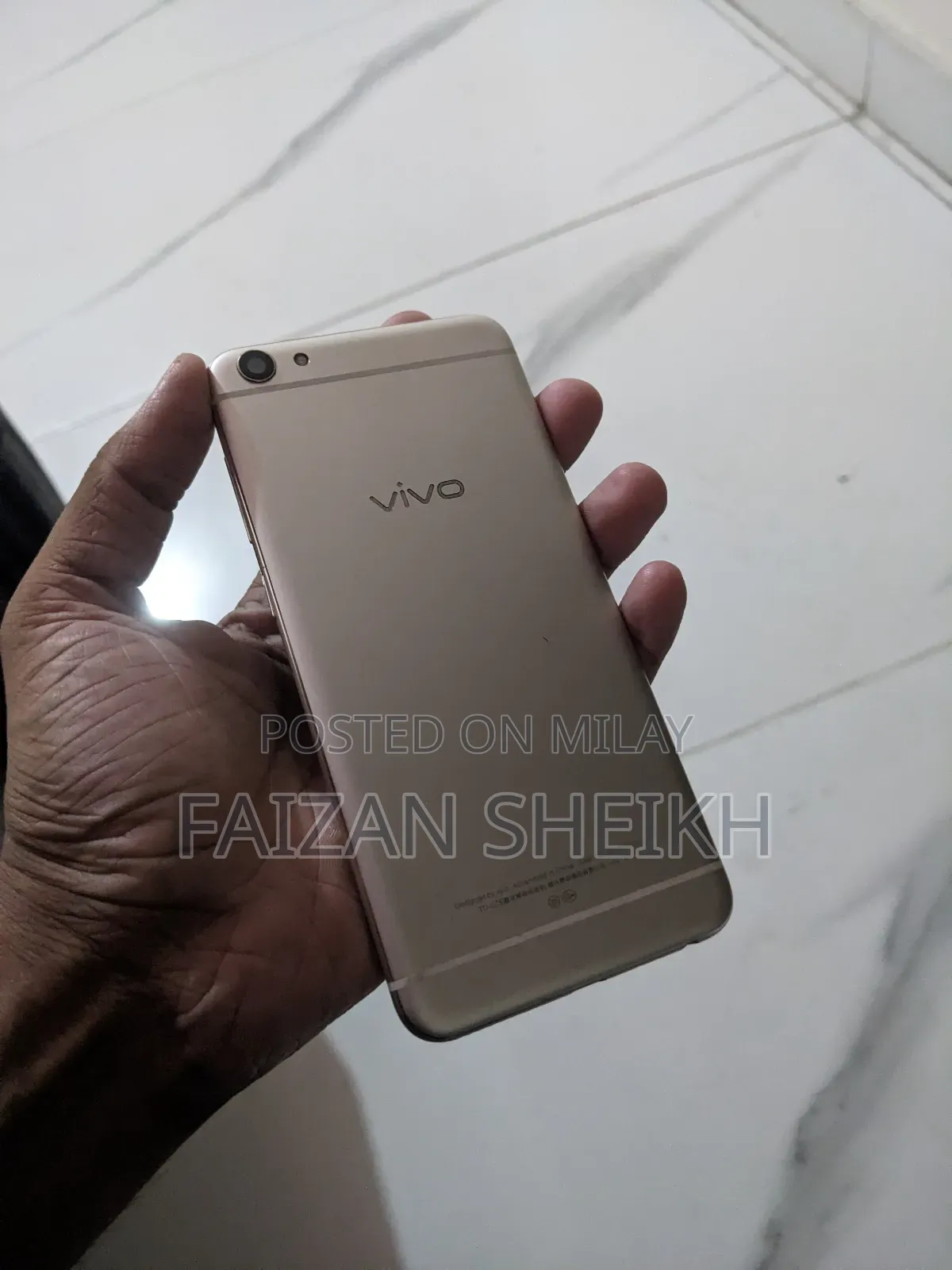New Vivo X7 64 GB Gold