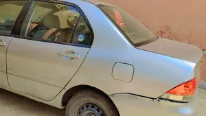 Photo - Mitsubishi Lancer 2004 Silver