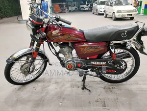 Photo - Honda 2021 Red