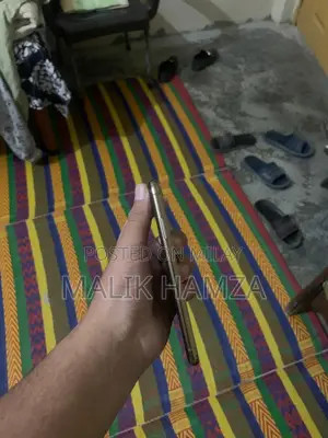 Apple iPhone XS 64 GB Gold