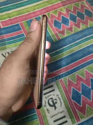 Apple iPhone XS 64 GB Gold