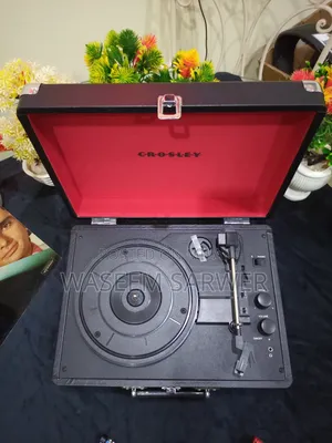 Photo - Crosley Turntable Bluetooth Speaker Aux