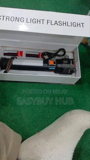 Long Range Rechargeable Flashlight