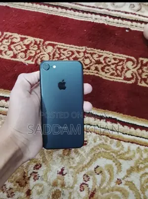 New Apple iPhone 7 32 GB Black