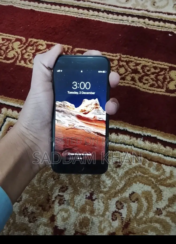 New Apple iPhone 7 32 GB Black