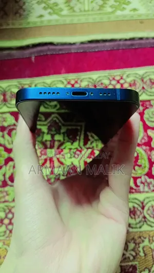 New Apple iPhone 13 128 GB Green