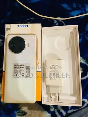 Photo - New Tecno Spark 20 Pro Plus 256 GB White
