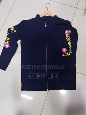 Qomen's Fleece Printed Jacket
